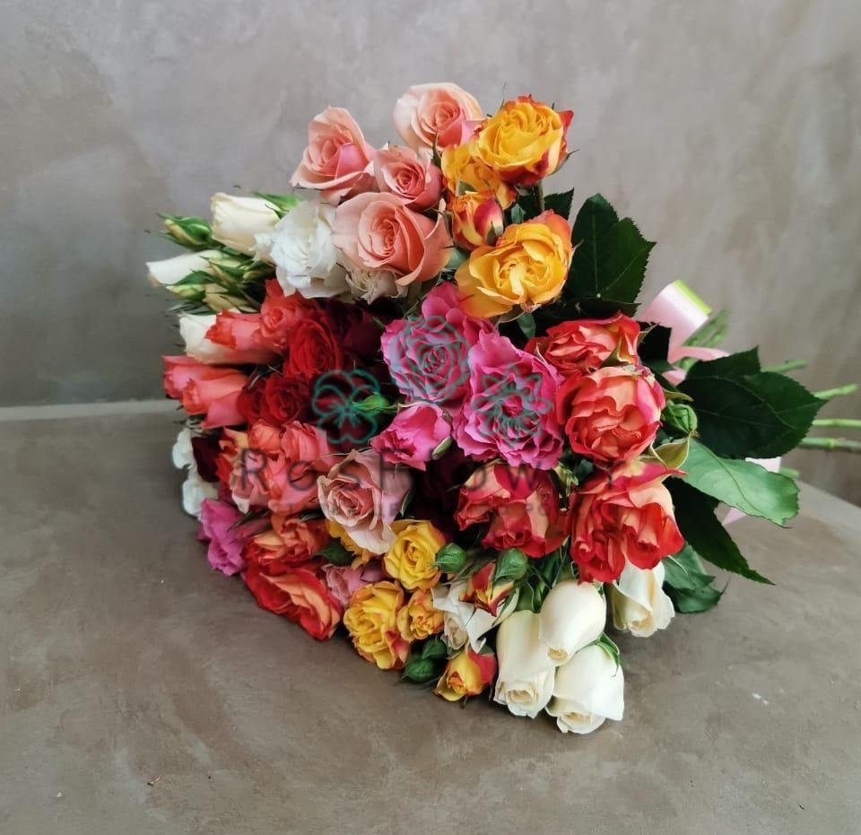 Букет цветов из: Розы в Каменке Ленинградская область