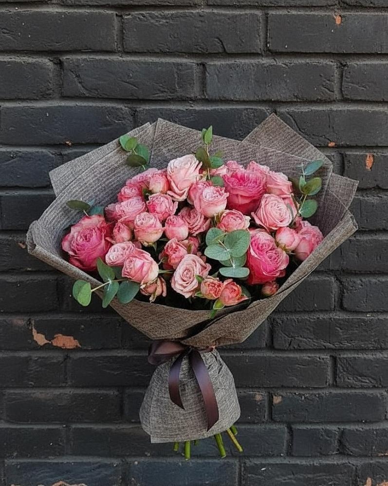 Букет цветов из: Розы в Каменке Ленинградская область