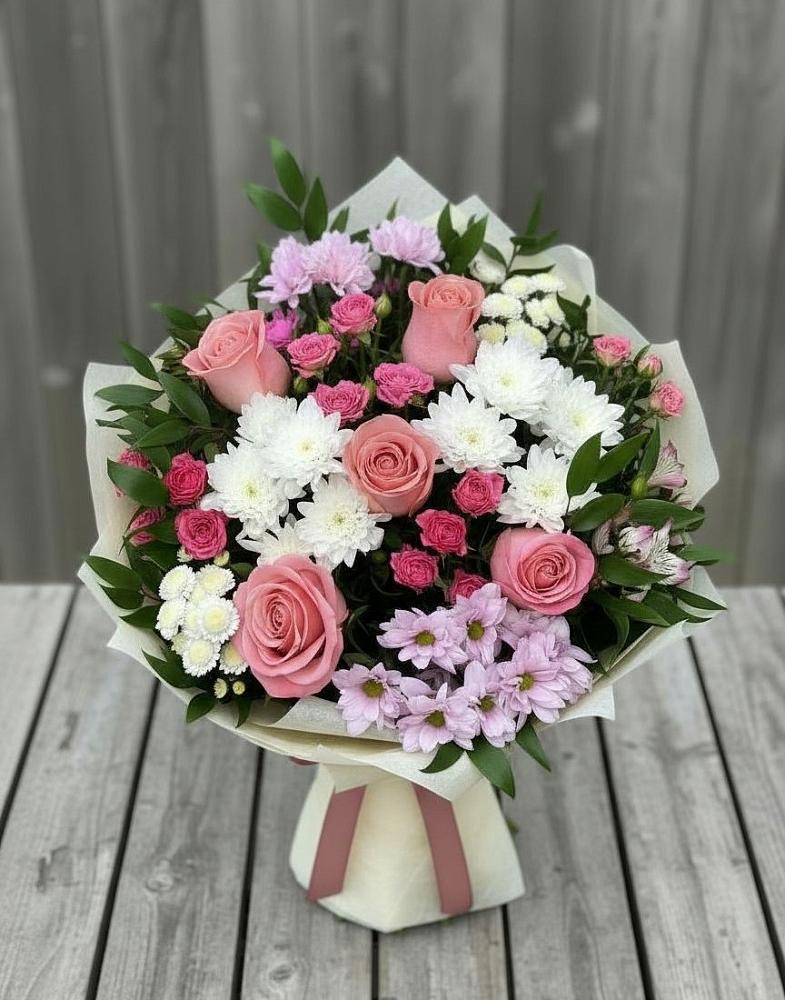 Букет цветов из: Альстромерии, Гвоздики, Розы и Хризантемы в Каменке Ленинградская область