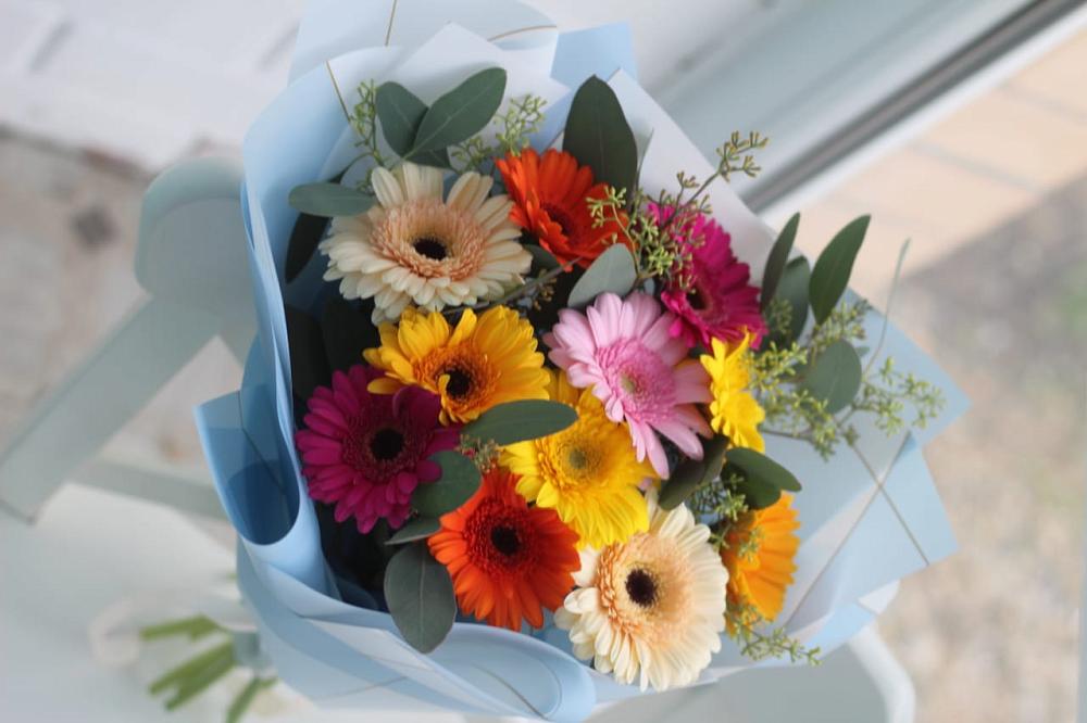 Букет цветов из: Герберы в Каменке Ленинградская область