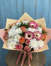 Букет цветов из:  Розы, Герберы и Хризантемы #REPLACE_PRED# Каменке Ленинградская область