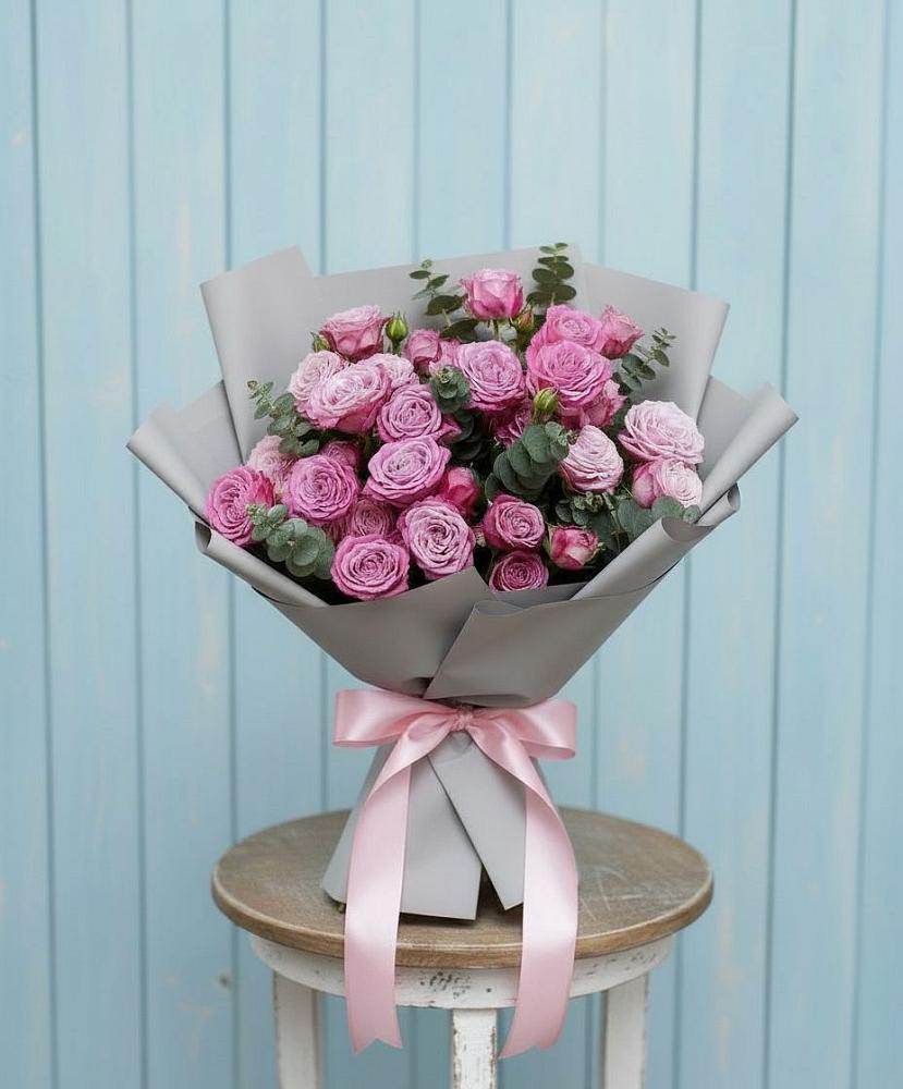 Букет цветов из: Розы в Каменке Ленинградская область