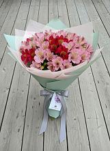Букет цветов из:  Альстромерии #REPLACE_PRED# Каменке Ленинградская область