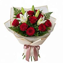 Букет цветов из:  Лилии и Розы #REPLACE_PRED# Каменке Ленинградская область