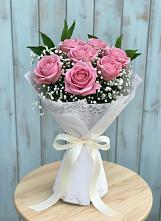 Букет цветов из:  Розы в Каменке Ленинградская область