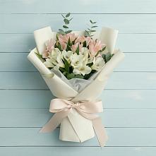 Букет цветов из:  Альстромерии в Каменке Ленинградская область