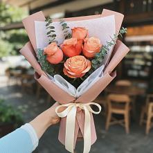 Букет цветов из:  Розы #REPLACE_PRED# Каменке Ленинградская область