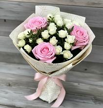 Букет цветов из:  Розы в Каменке Ленинградская область