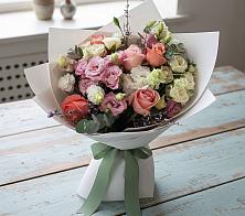 Букет цветов из:  Розы, Лизиантусы и Гвоздики #REPLACE_PRED# Каменке Ленинградская область