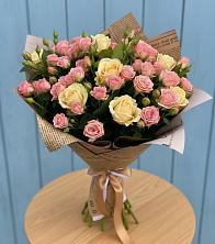 Букет цветов из:  Розы в Каменке Ленинградская область