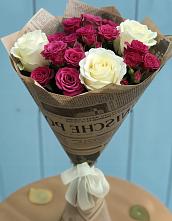 Букет цветов из:  Розы #REPLACE_PRED# Каменке Ленинградская область