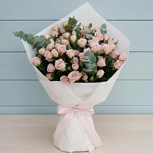 Букет цветов из:  Розы в Каменке Ленинградская область