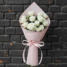 Букет цветов из:  Розы #REPLACE_PRED# Каменке Ленинградская область