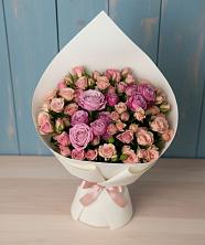 Букет цветов из:  Розы в Каменке Ленинградская область